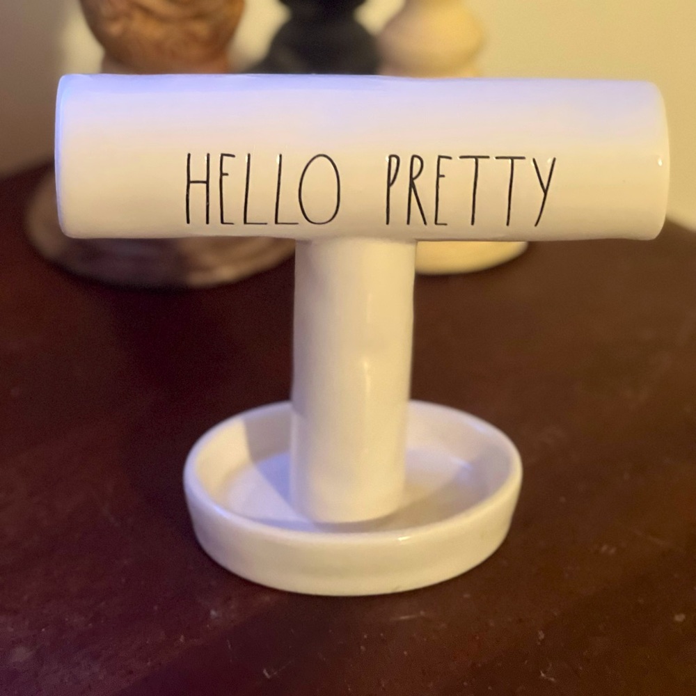 Rae Dunn bracelet/ring holder